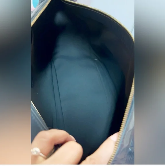 Louis Vuttion Black Epi Leather Handbag - Picture 7 of 10